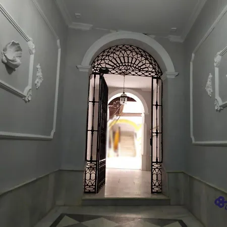 Cadiz Rooms Homestay