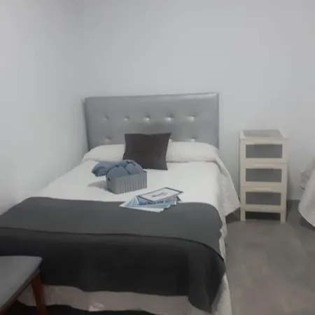 Cadiz Rooms Homestay